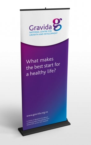 Gravida pull up display banner